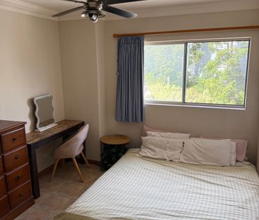 Broadbeach Waters - Photo 3