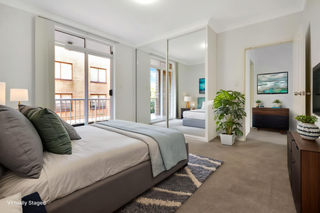 ULTRA SPACIOUS & PRIVATE APARTMENT IN FANTASTIC LOCATION - Photo 2