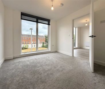 Commercial Road, Poole, Dorset, BH14 - Photo 2