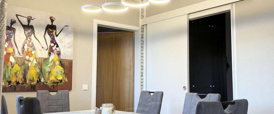 Sonniges Staffelgeschoss - 3 Zi.-Whg. inkl. EBK & zwei Balkonen. - Foto 1