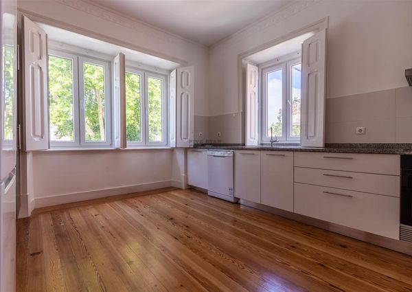 Apartamento T4 em Lisboa