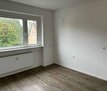 Hier müssen Sie nur noch einziehen… 2 Zimmer in der 1 Etage mit Balkon erwarten Sie - Photo 5