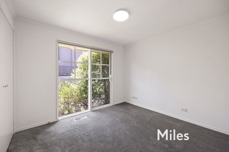 2/36 Prospect Road, Rosanna - Photo 3