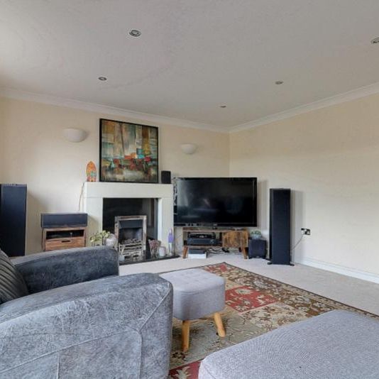 4 bedroom townhouse to rent - Photo 1