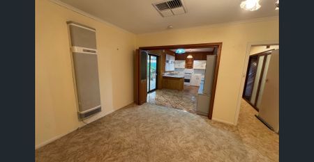 Spacious Family Home with Large Backyard in Valley View - Photo 5