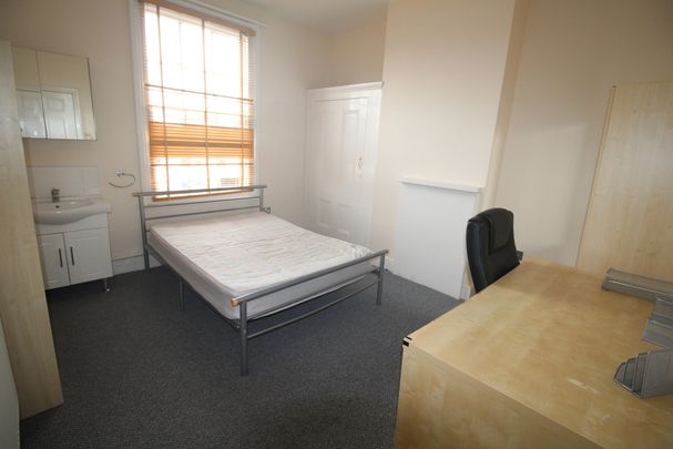 1 Bed Student Accommodation - Photo 1