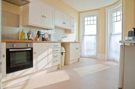 1 bedroom house of multiple occupation to rent - Photo 2