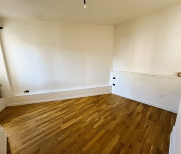 Appartement À Louer 3 Pièces , 75 M² - Photo 2