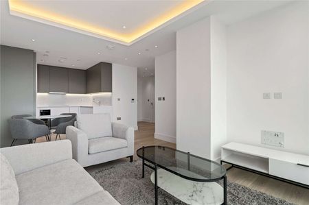 Furnished 2 bed on the 30th floor of Carrara Tower, part of the highly anticipated 250 City Road. - Photo 2