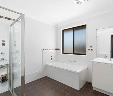 7 Larne Street, Prestons, NSW 2170 - Photo 6