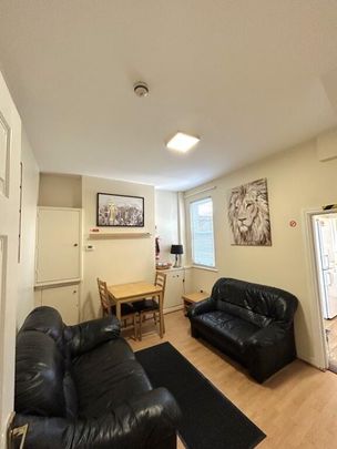 29 Malone Place, Off Lisburn Road, Belfast, BT12 5FD - Photo 1