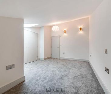 2 bedroom terraced house to rent - Photo 3