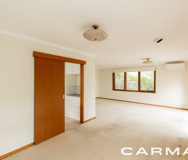 Lifestyle Location! - Photo 2