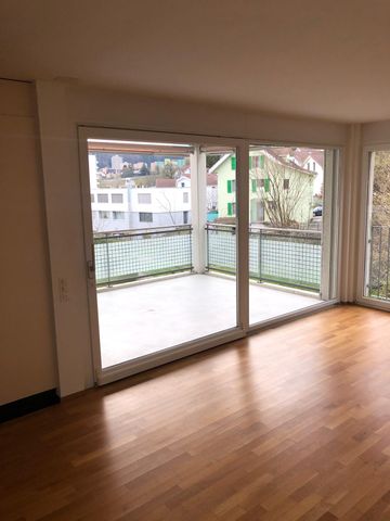 Helle und ruhige 4.5-Zimmerwohnung in Luzern - Foto 5