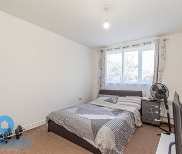 2 bed Flat for Rent - Photo 3