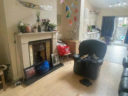 5 bedroom private hall to rent - Photo 5