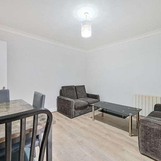 Court Way, Acton, W3 - Photo 1