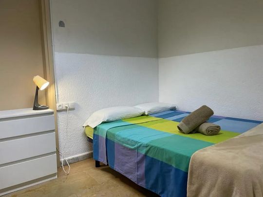 Carrer de Mallorca, Barcelona, Catalonia - Photo 1