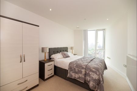 2 Bed Flat, High Street, E15 - Photo 5