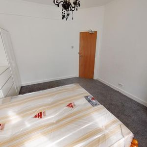 5 bedroom house share to rent - Photo 2