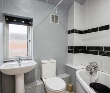 2 Bed Terraced House, Wykebeck Road, LS9 - Photo 6