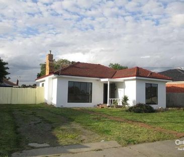 Available Now – Freshly Painted & Ready to Move In! - Photo 2