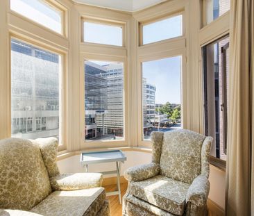 A World of Charm in The Heart of Town! - Photo 5