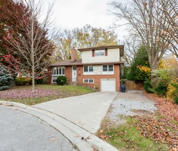 For Lease - 419 Brownfield Gardens, Toronto, Ontario - Photo 1