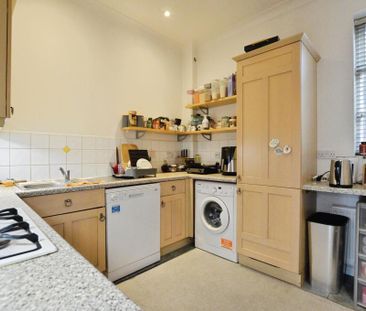 2 bedroom flat to rent - Photo 6