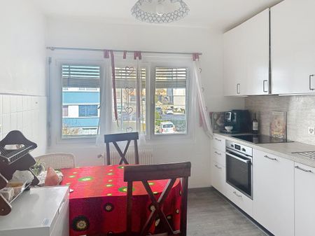 Sion – Appartement 3.5 pièces avec balcon et place de parc extérieure – Quartier de Plata - Photo 5