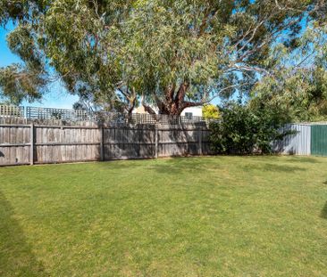 Spacious Six-Bedroom Family Home with Alfresco Entertaining, Close ... - Photo 5