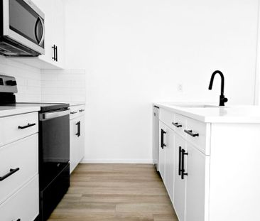 Edmonton Unfurnished duplex Rental in Alberta Avenue - 11642 90 Str... - Photo 5