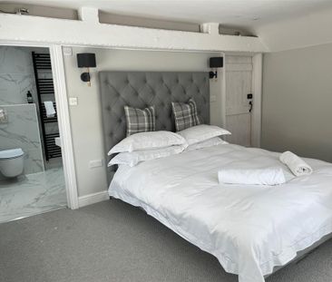 High Street - Photo 5