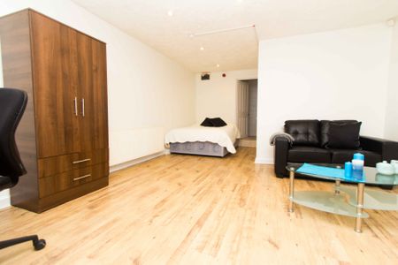 Flat 7, 11 SPRING ROAD Leeds - LS6 1AD - Photo 4