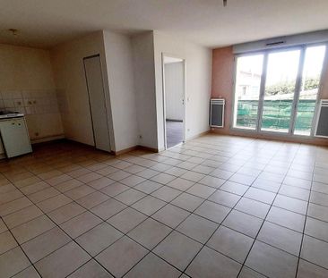Location Appartement 2 pièces 50m² AUBENAS 07200 - Photo 2