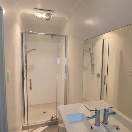 Furnished Studio Knocking On Uni's Door! - Photo 4