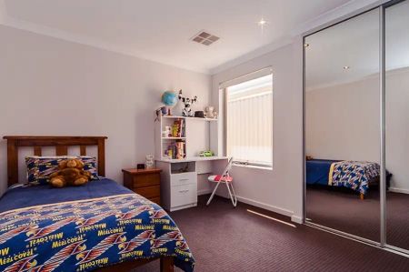 “Elegantly Finished Family Home” - Photo 3