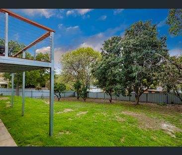Great Family Home In Sought After Easst Albury - Photo 2