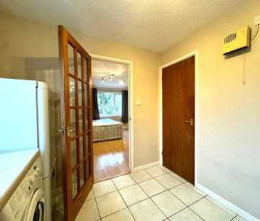 Studio to rent - Photo 6