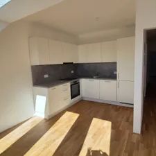 Erstbezug! Unbefristet! Exklusive und top ausgestattete 4 Zimmer Wohnungen - mit Freifläche in den Innenhof - Foto 1