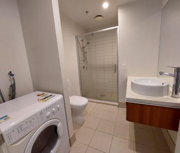 2 LARGE Bedroom unit @ Dockside include a secure carpark. - Photo 2