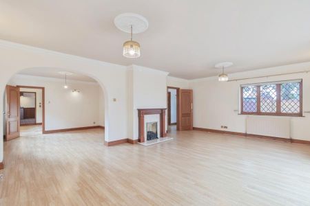 4 bedroom house to rent Millers Close, Rushden, Northamptonshire, NN10 - Photo 2