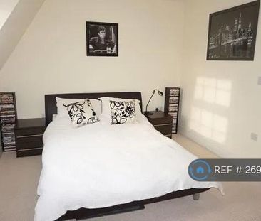 5 bedroom semi-detached house to rent - Photo 4