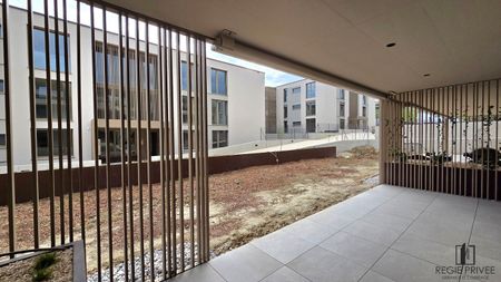 2.5 pièces neuf de standing avec jardin - Photo 4