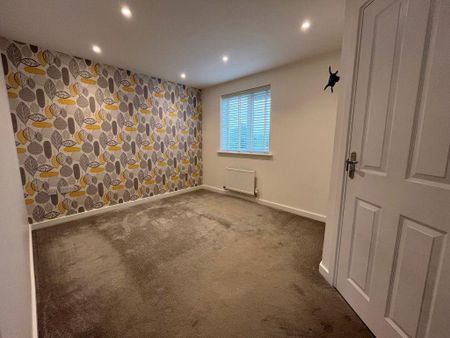 3 bedroom semi-detached house to rent - Photo 3