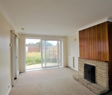 2 bedroom end of terrace house to rent - Photo 1