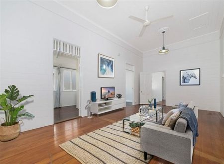 Comfortable Living in a Convenient Location + Study! - Photo 2