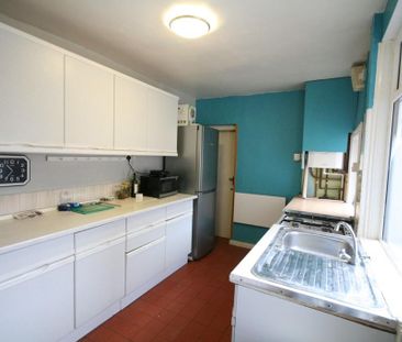 3 bedroom terraced house to rent - Photo 4