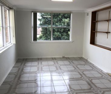 Neat and Tidy - Great Location. - Photo 3