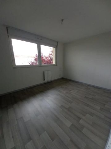 Location appartement 4 pièces - 90.36m² à Besancon (25000) - Photo 3